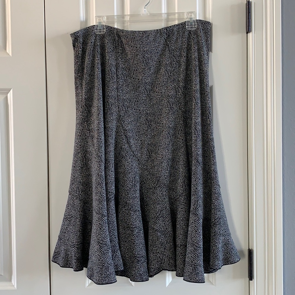 Liz Claiborne Flounce Hem Black & White Skirt